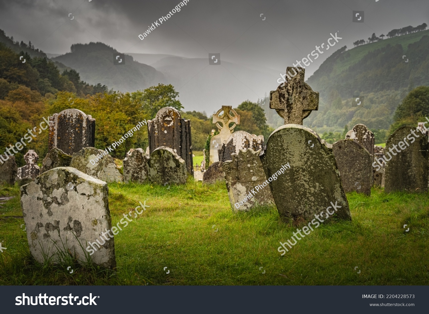 Ancient Graves Celtic Crosses Glendalough Cemetery Stock Photo ...