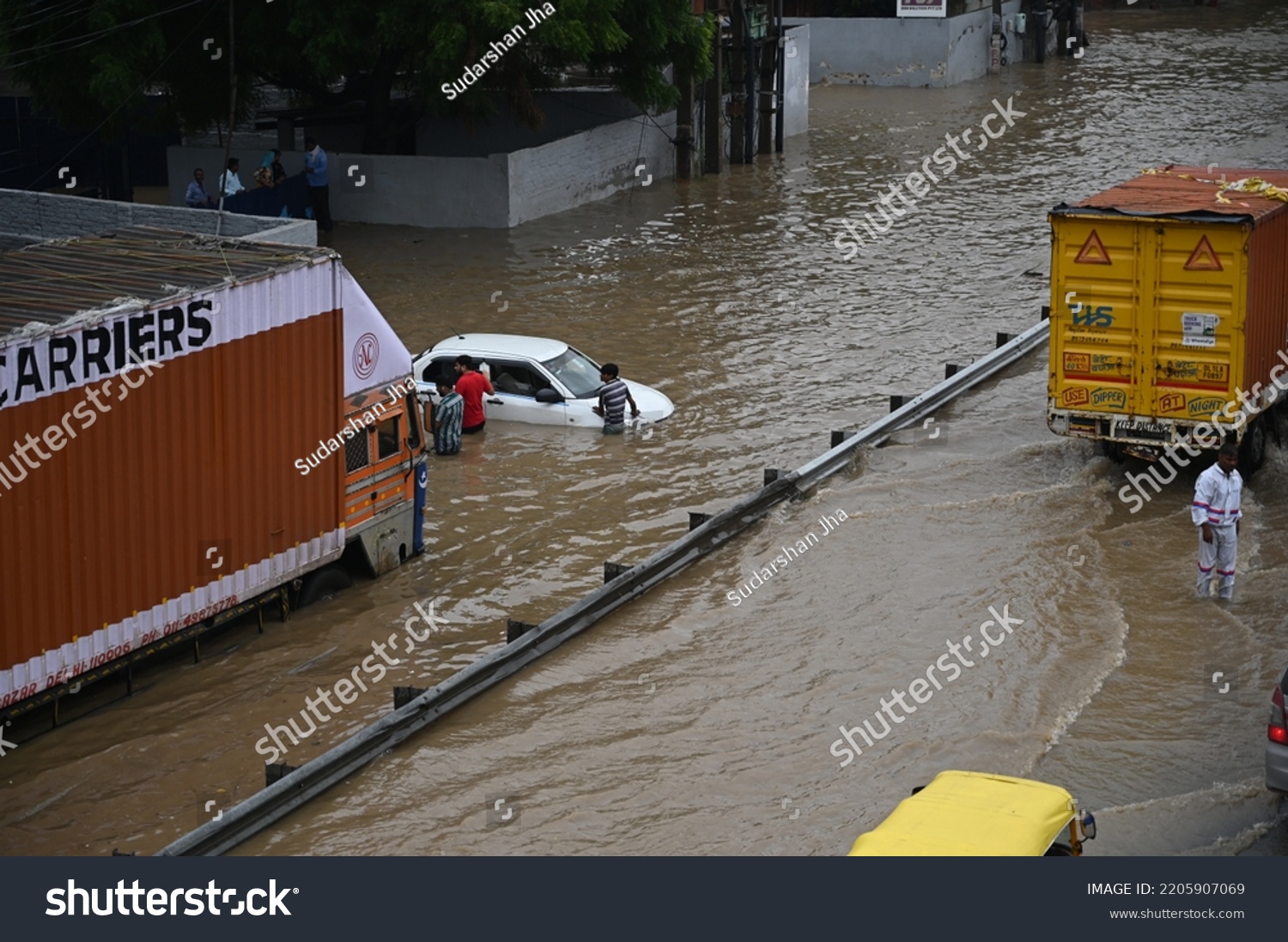 Vehicles Submerged Water On Delhijaipur Expressway Stock Photo ...