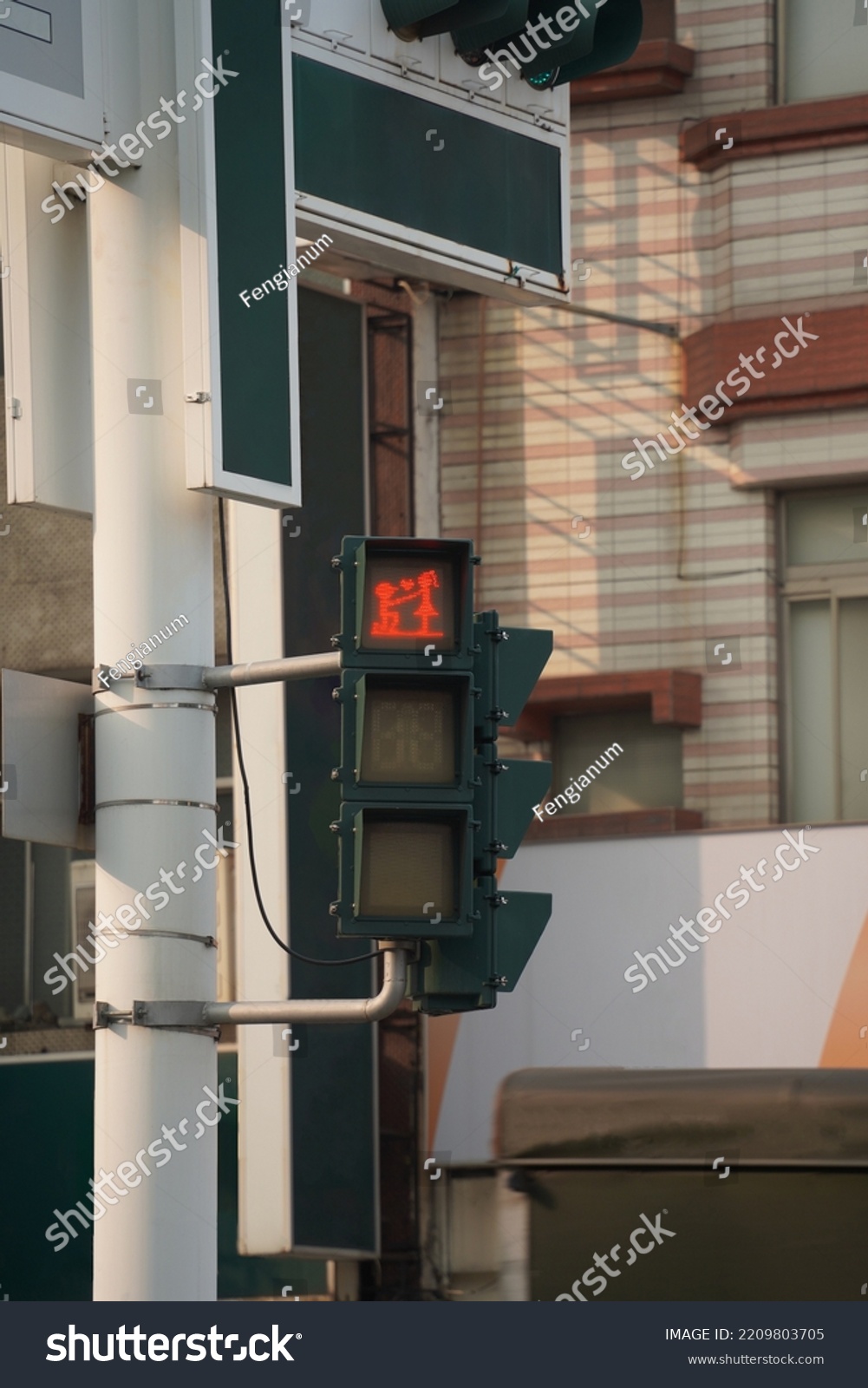 Traffic Lights Couple Traffic Lights Lovers Stock Photo 2209803705 Stock Photo Traffic Lights Couple Traffic Lights Lovers Man Kneeling To Marry A Woman On The Road In Taiwan 2209803705