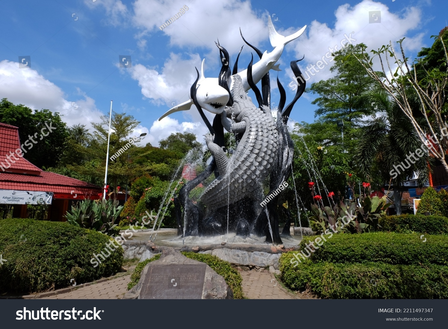 Statue Sura Baya Icon City Which Stock Photo 2211497347 | Shutterstock