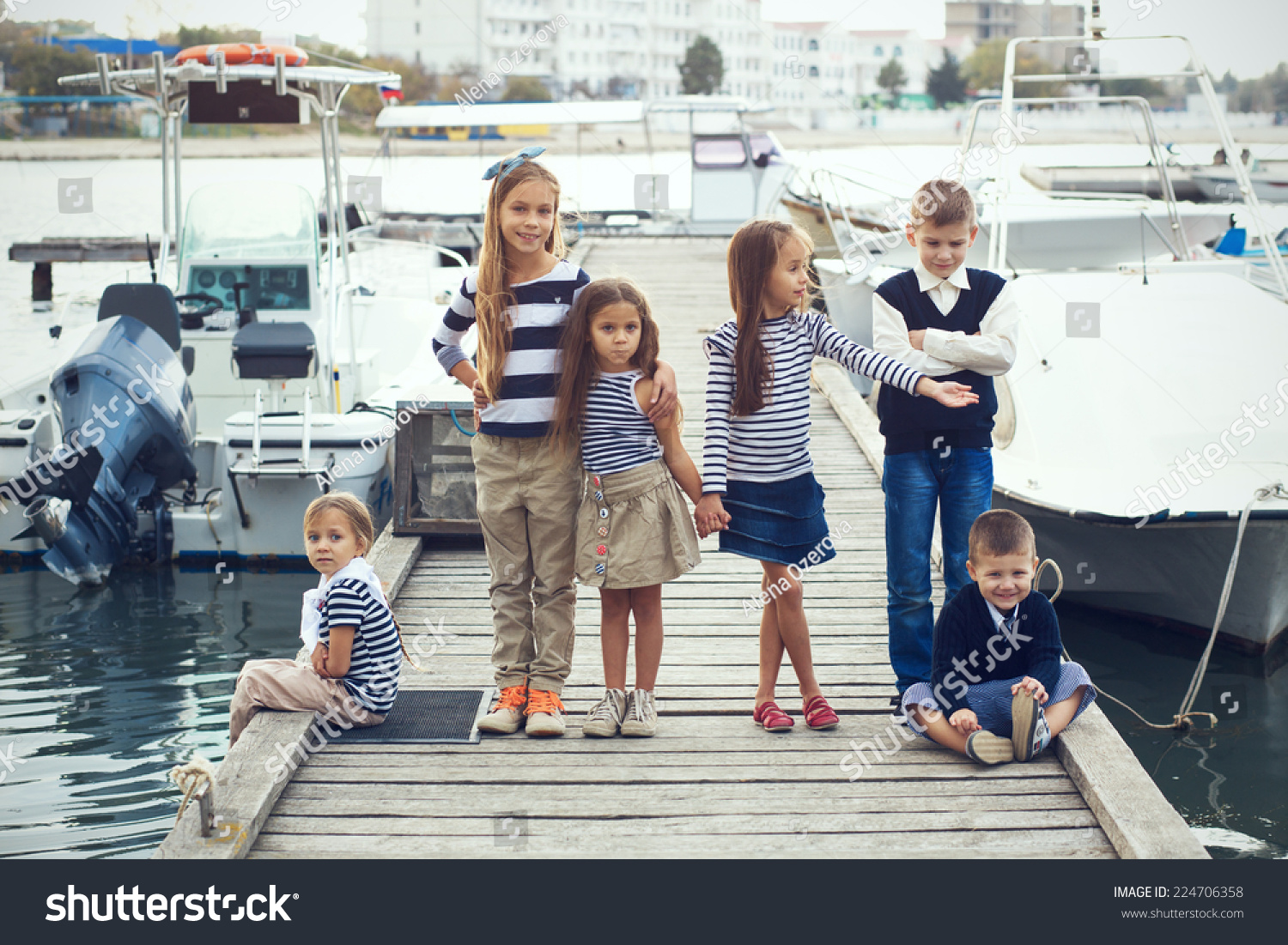 Group 6 Fashion Kids Wearing Same Stock Photo 224706358 | Shutterstock