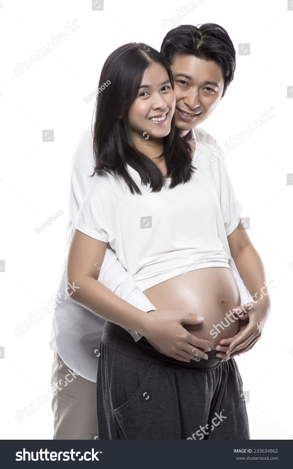 Asian Man Kissing Pregnant Womans Belly Foto Stok 233634862 Shutterstock 