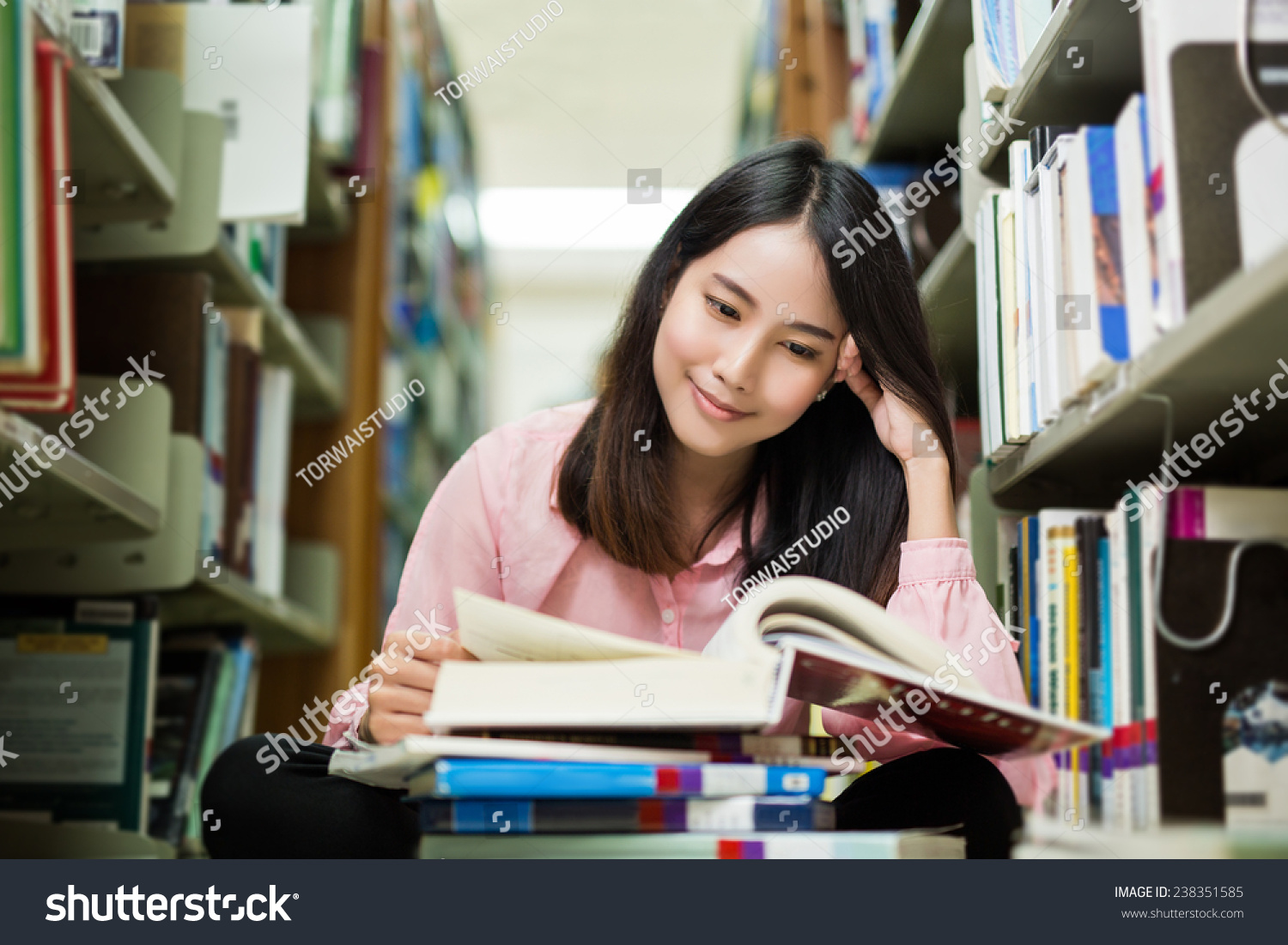 Asian Student Reading Library She Happy Stock Photo 238351585 ...