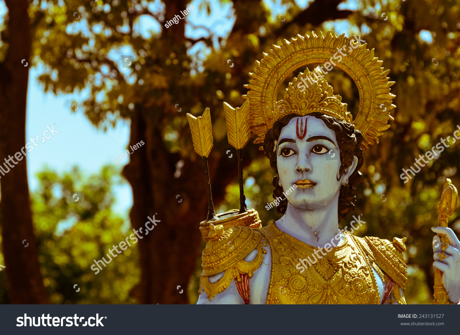 Святой дочь индийский. Принц рама. Индийские святые статуи.