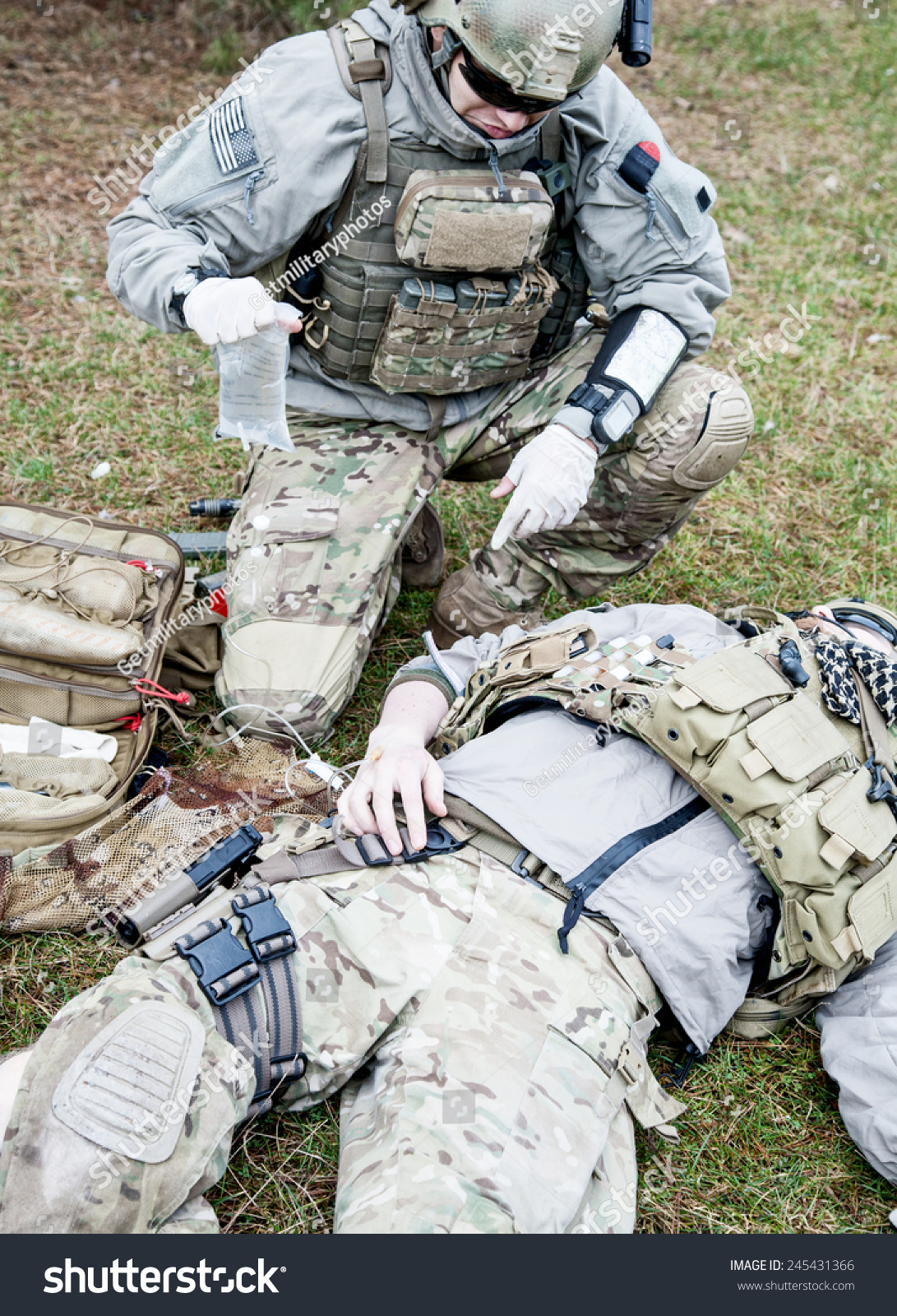 United States Army Ranger Treating Wounds Stock Photo 245431366 ...