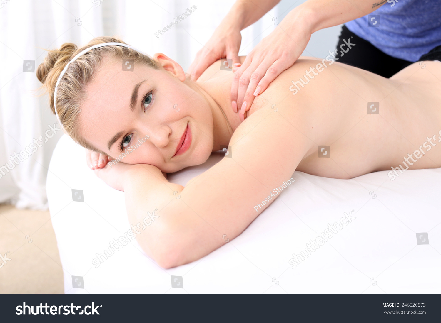 Body Body Girl Girl Massage