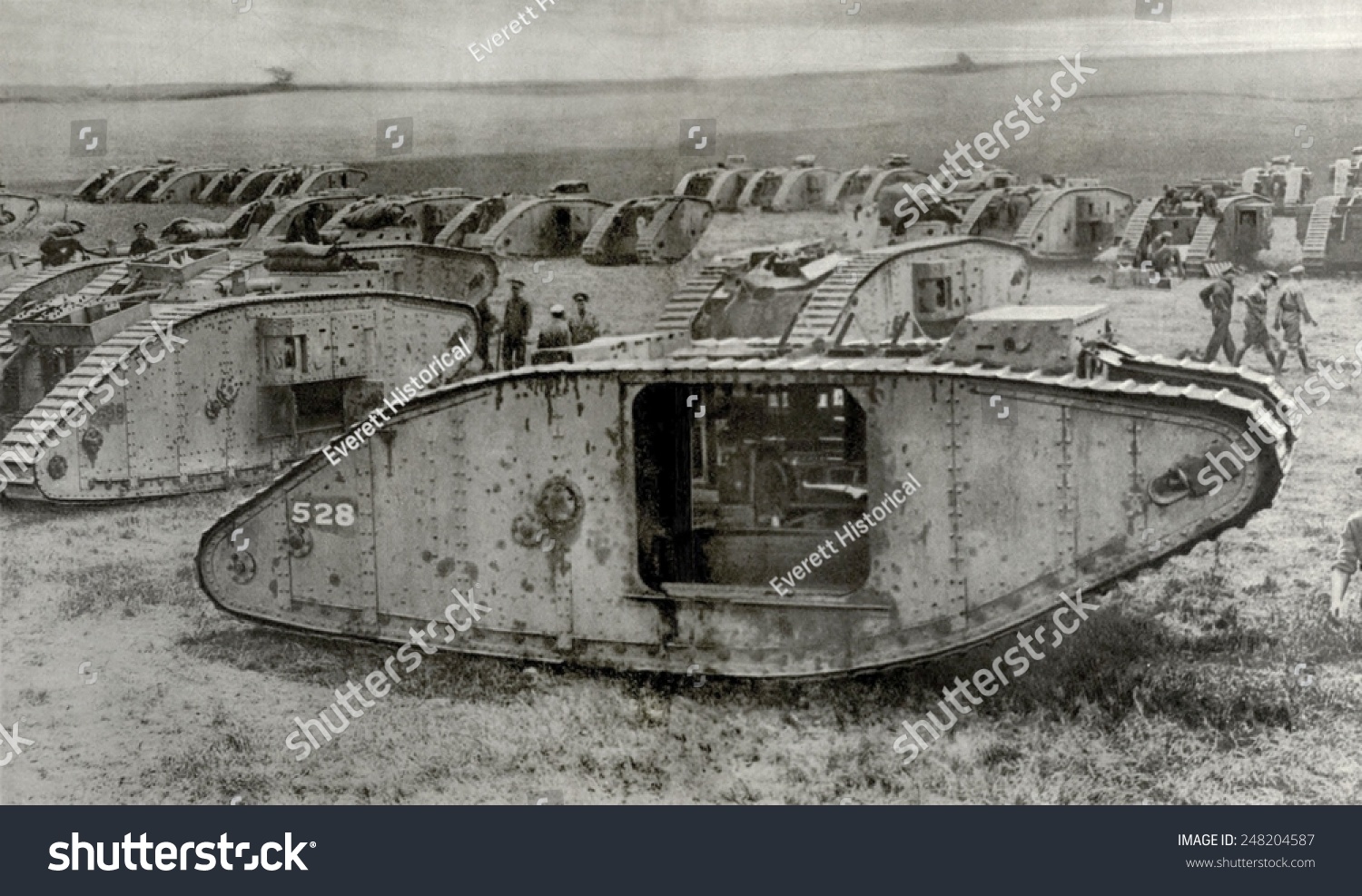 324 Ww1 Tank Images, Stock Photos & Vectors | Shutterstock