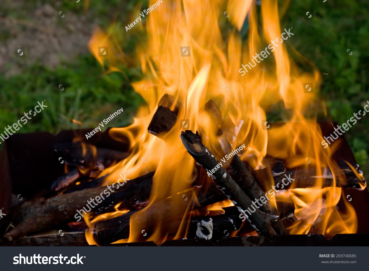 Camping Bonfire Flame Firewood Dark Closeup Stock Photo 269740685 ...