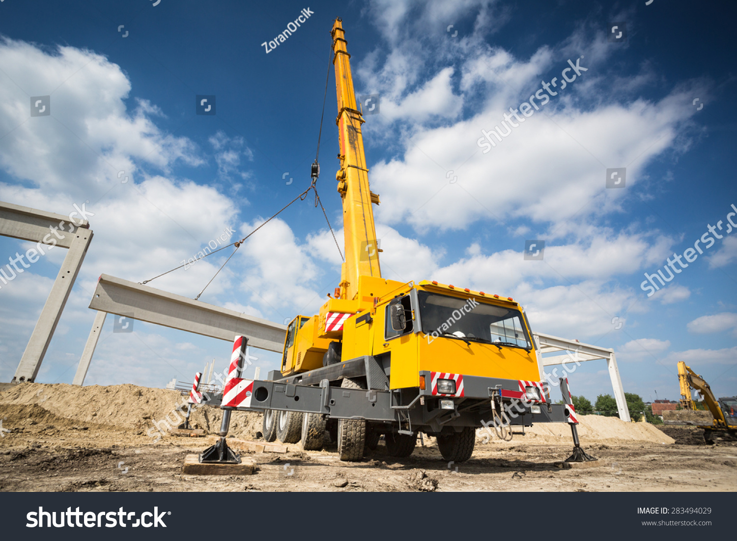 Mobile Crane Stock Photo 283494029 | Shutterstock