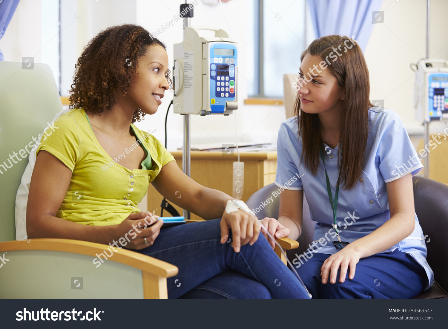 4,510 Nurse Patient Chemotherapy Images, Stock Photos & Vectors ...