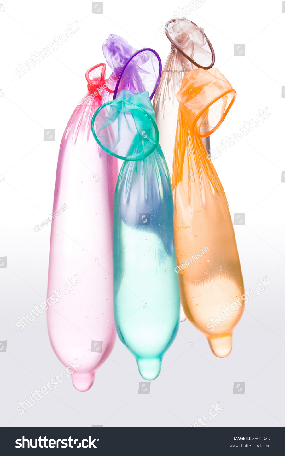https://image.shutterstock.com/shutterstock/photos/2861020/display_1500/stock-photo-several-color-condoms-filled-with-water-2861020.jpg