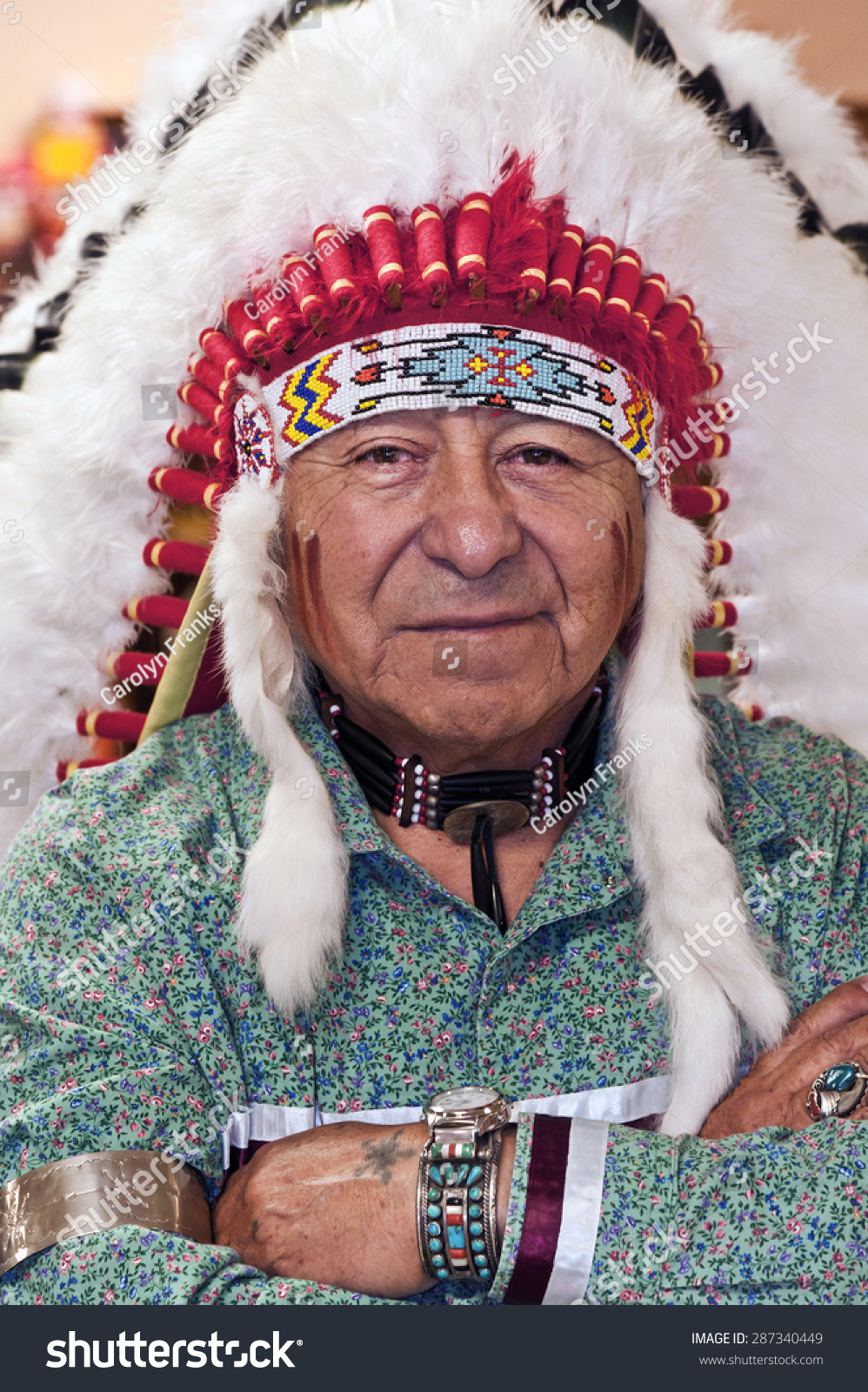 Native American Authentic Headdress Native American Stock Photo ...