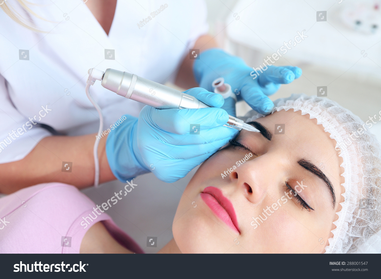 Permanent Makeup Tattoo Beauty Salon Stock Photo 288001547 Shutterstock   Stock Photo Permanent Make Up Tattoo At Beauty Salon 288001547 