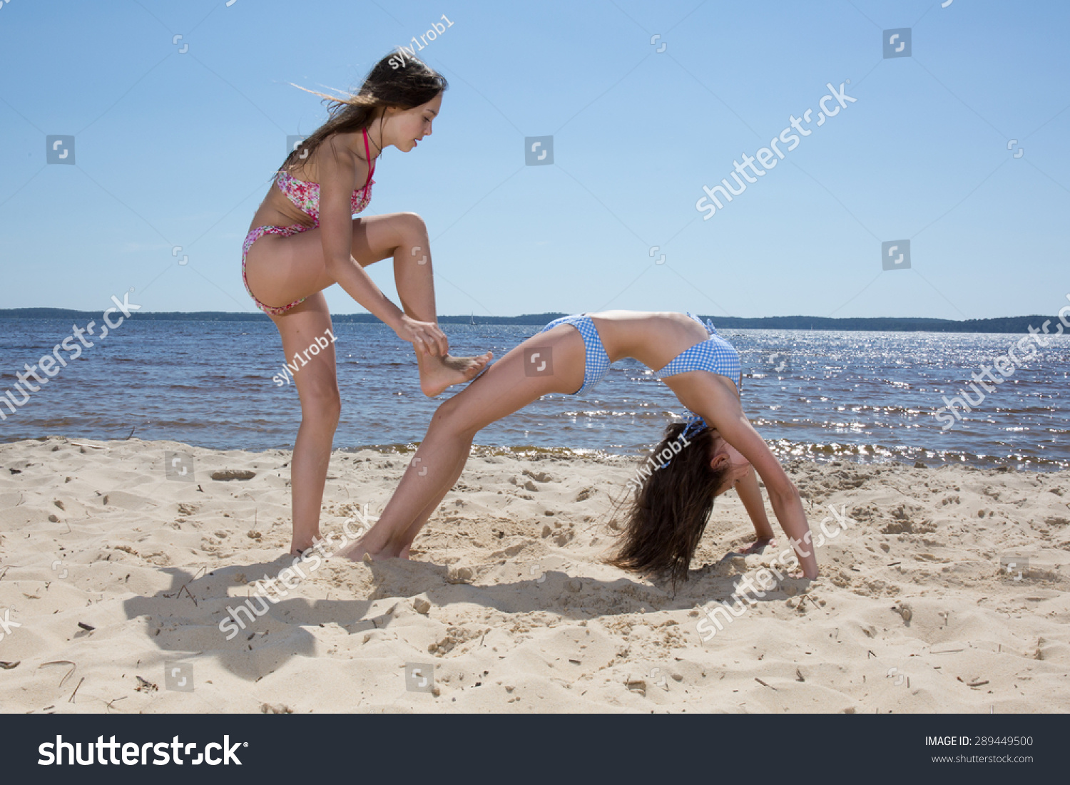 я с мамой на нудистском пляже