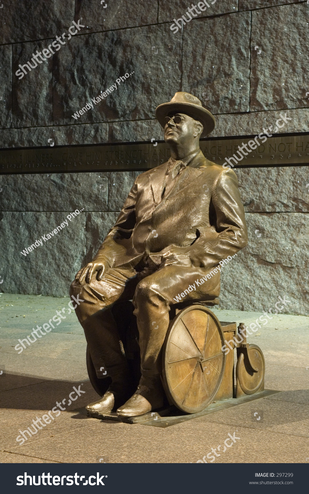 fdr memorial at night