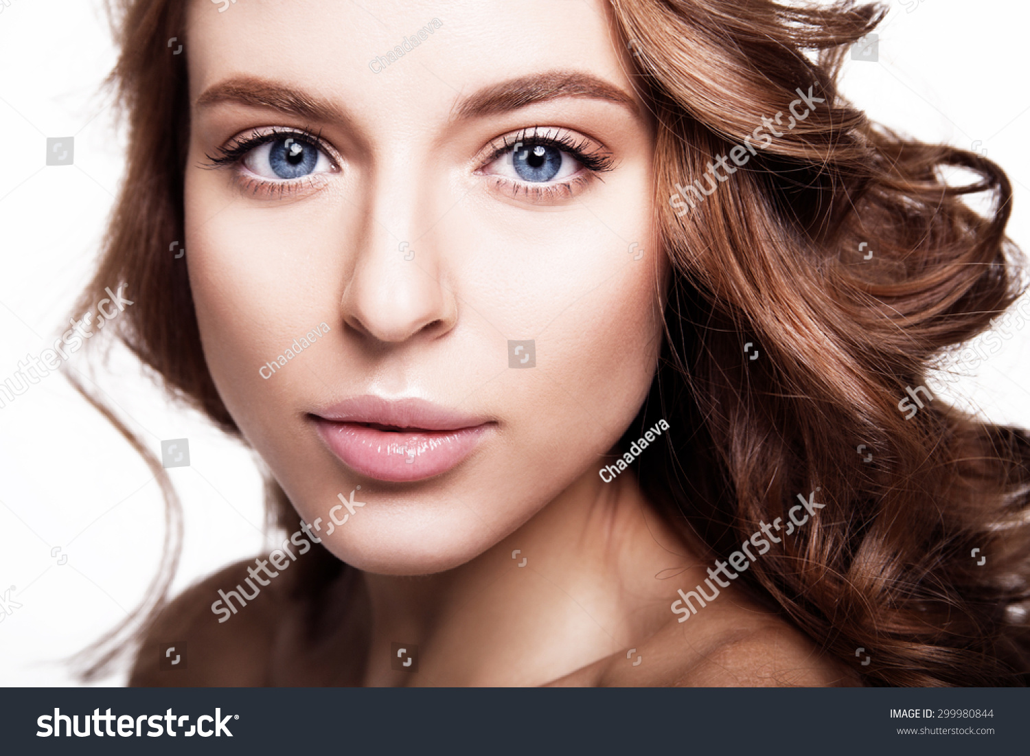 Portrait Young Beautiful Woman Blue Eyes Stock Fotografie 299980844 Shutterstock 