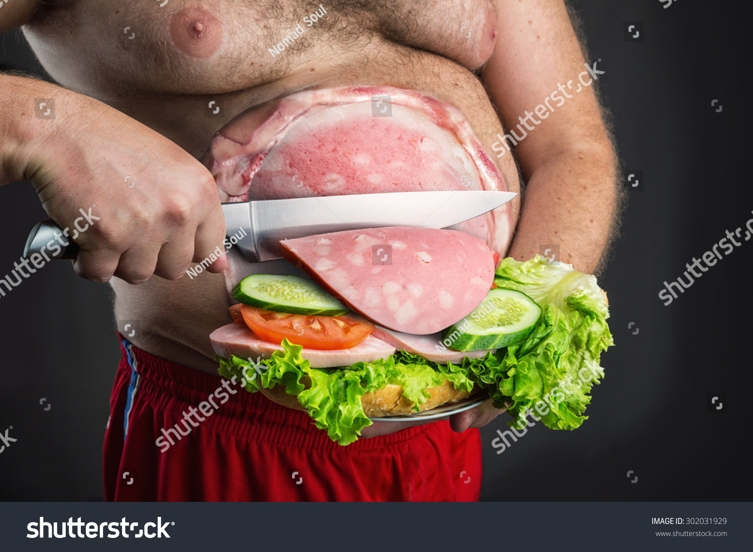 Толстый человек с бутербродом