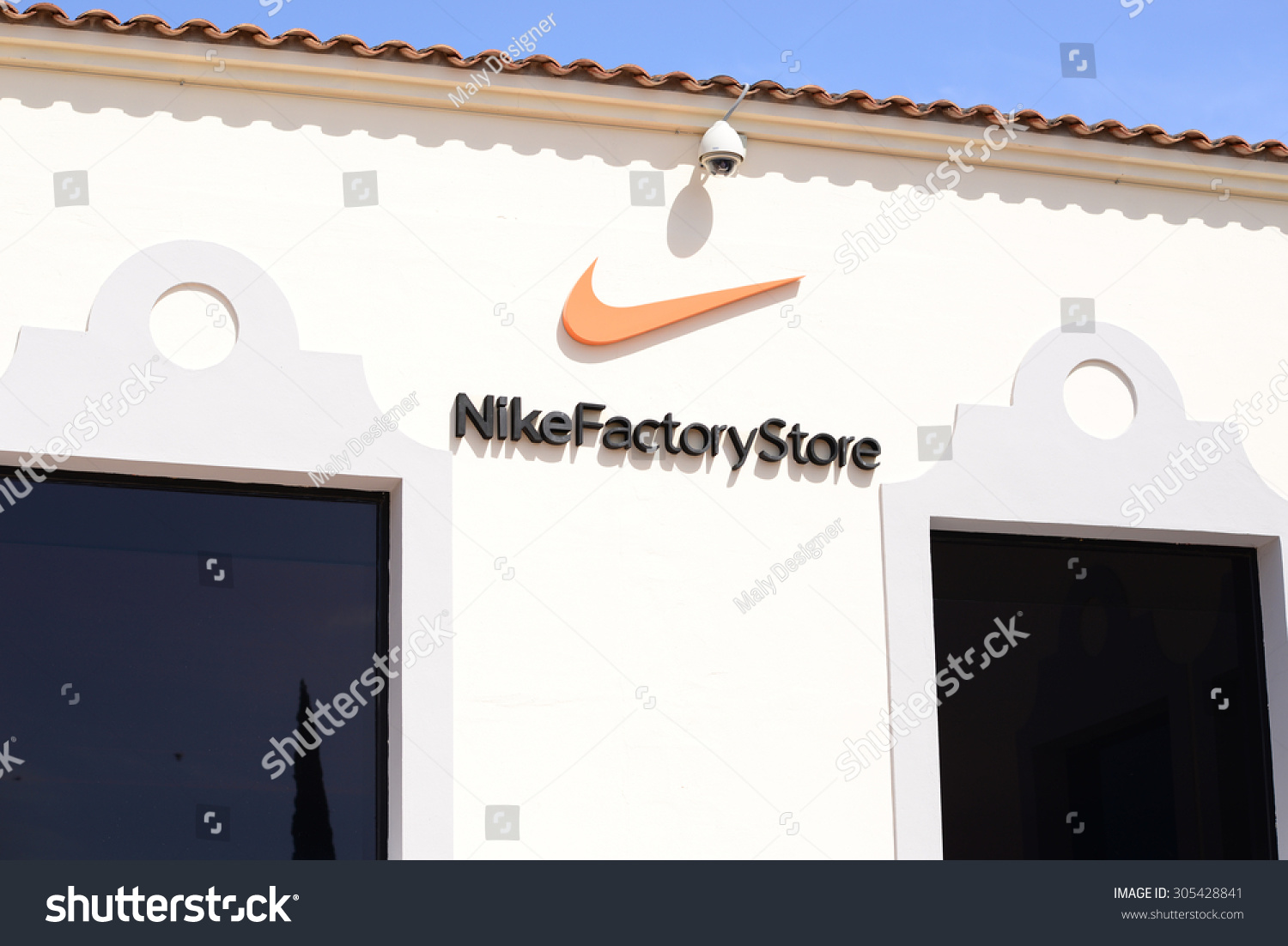 Permitirse Huelga gramática Mallorca July 31 2015 Nike Factory Foto de stock 305428841 | Shutterstock
