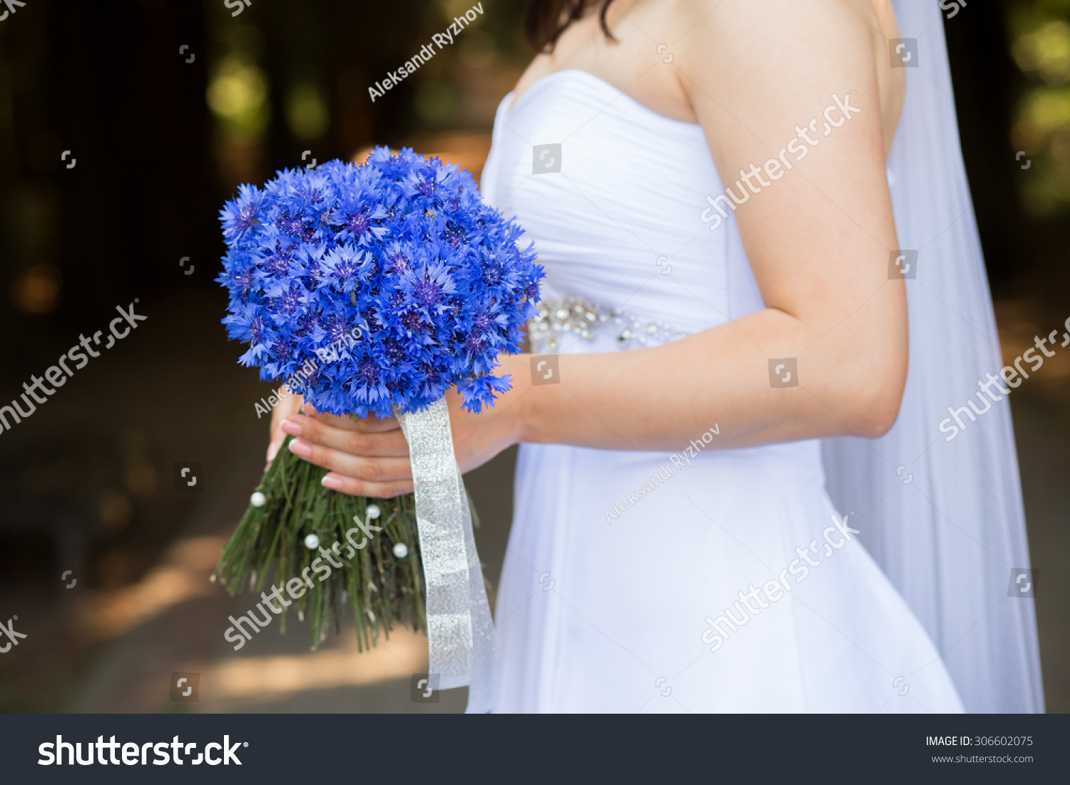 Букет Васильков невесте