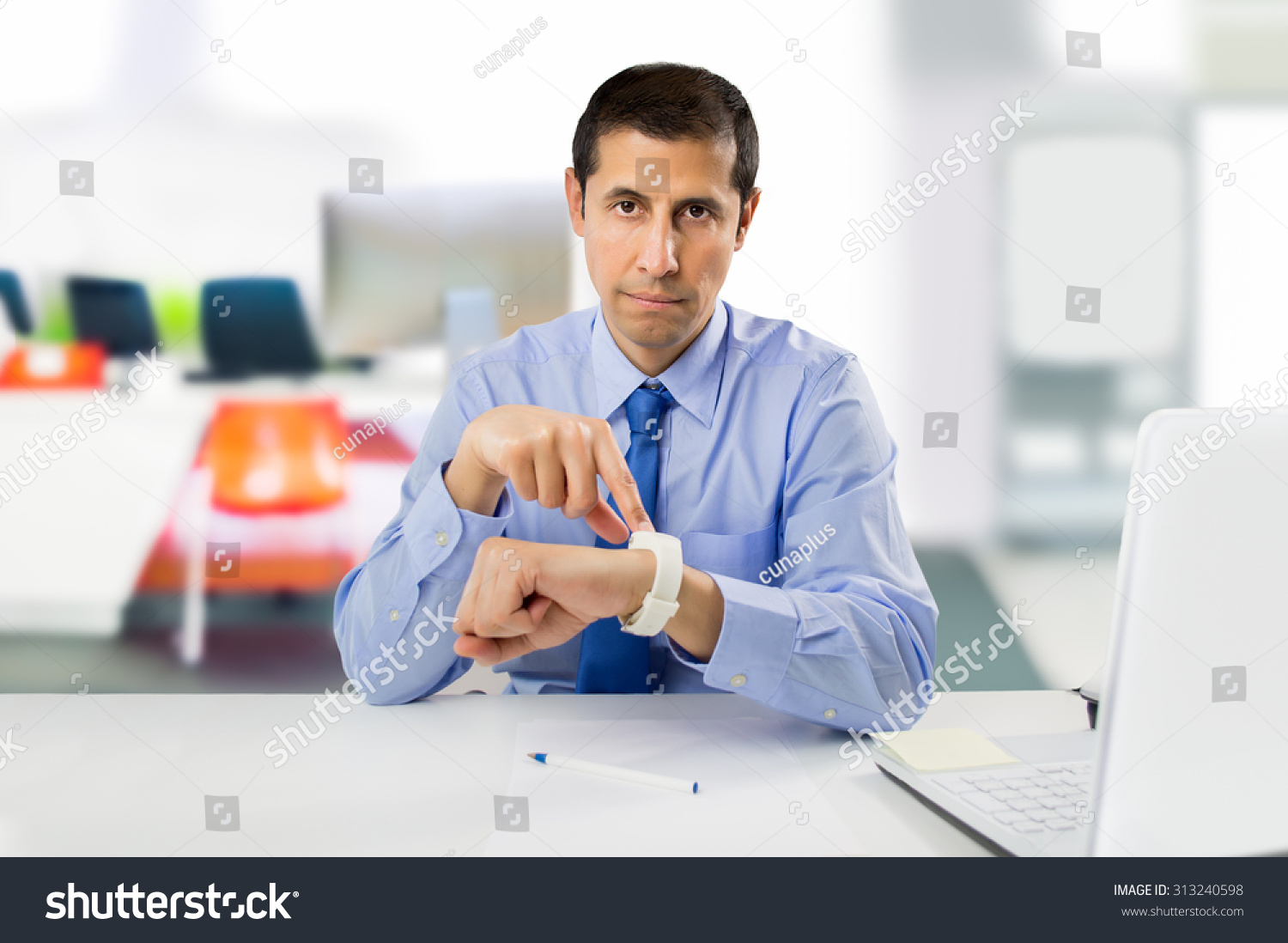 6,992 Arrived Late Images, Stock Photos & Vectors | Shutterstock