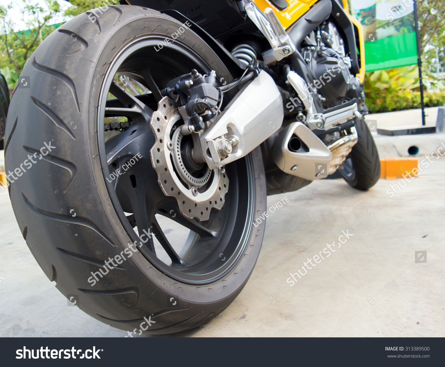 motorcycle rear rim