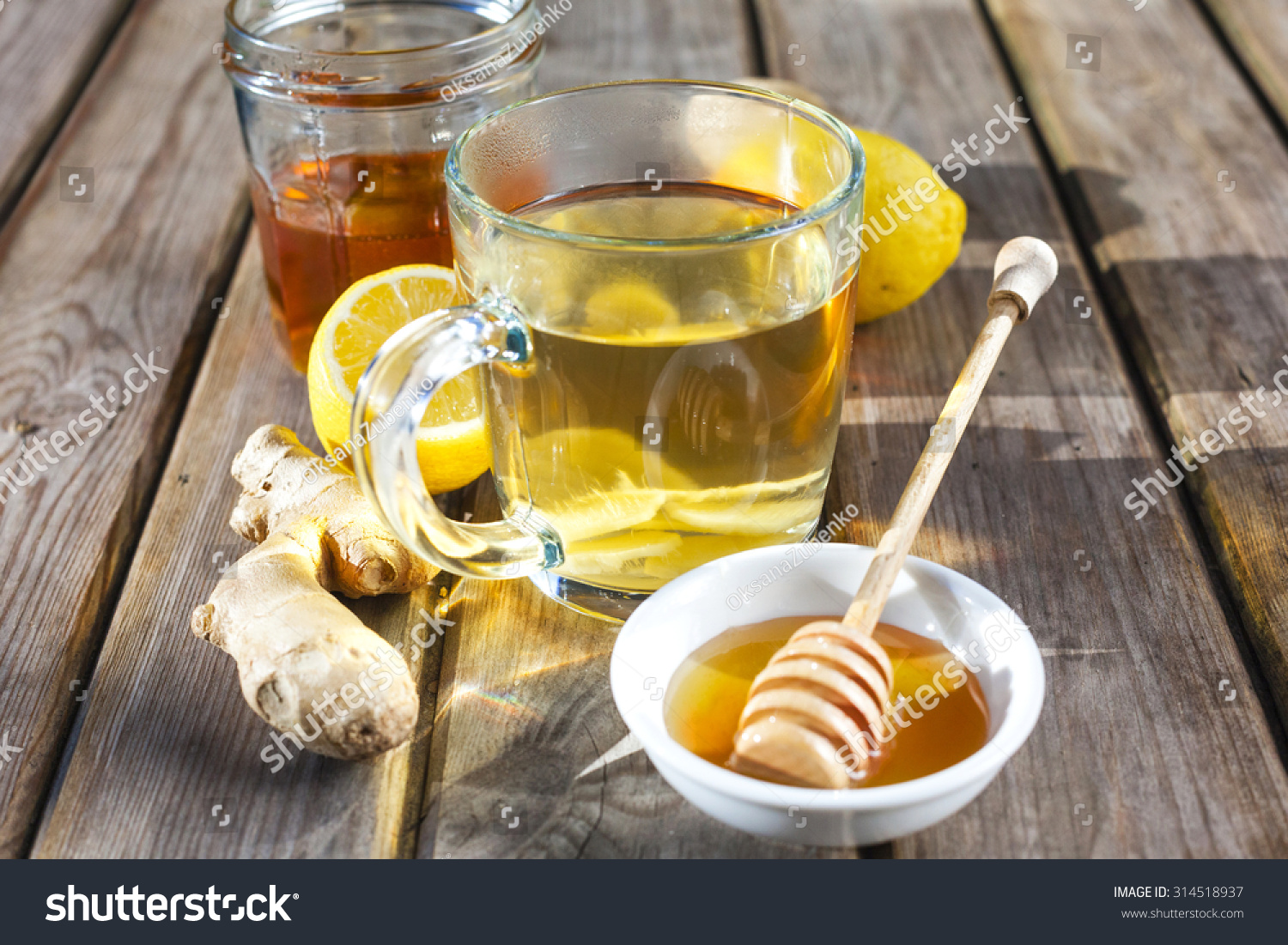 Чай с лимоном и имбирем и медом
