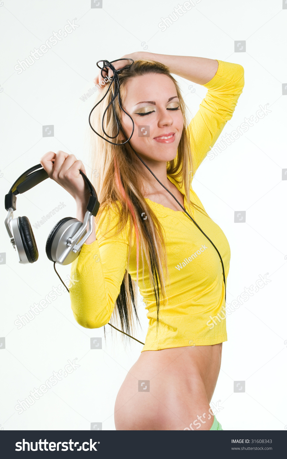 Sexy Girl Headphones Bare Hips库存照片31608343 Shutterstock 6990