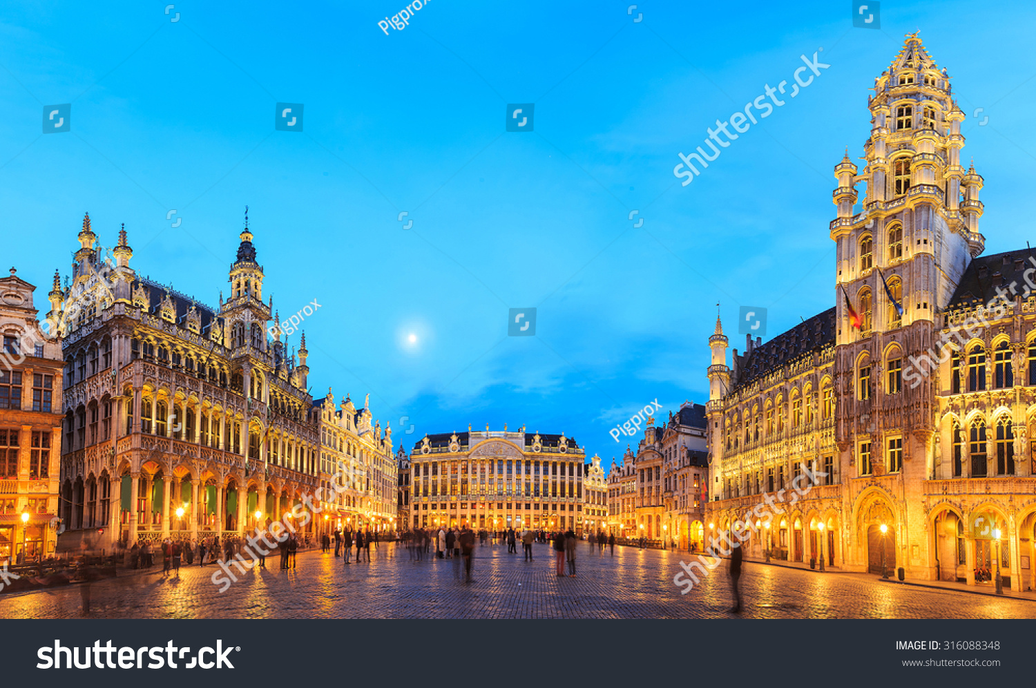 grand-place-316088348-shutterstock