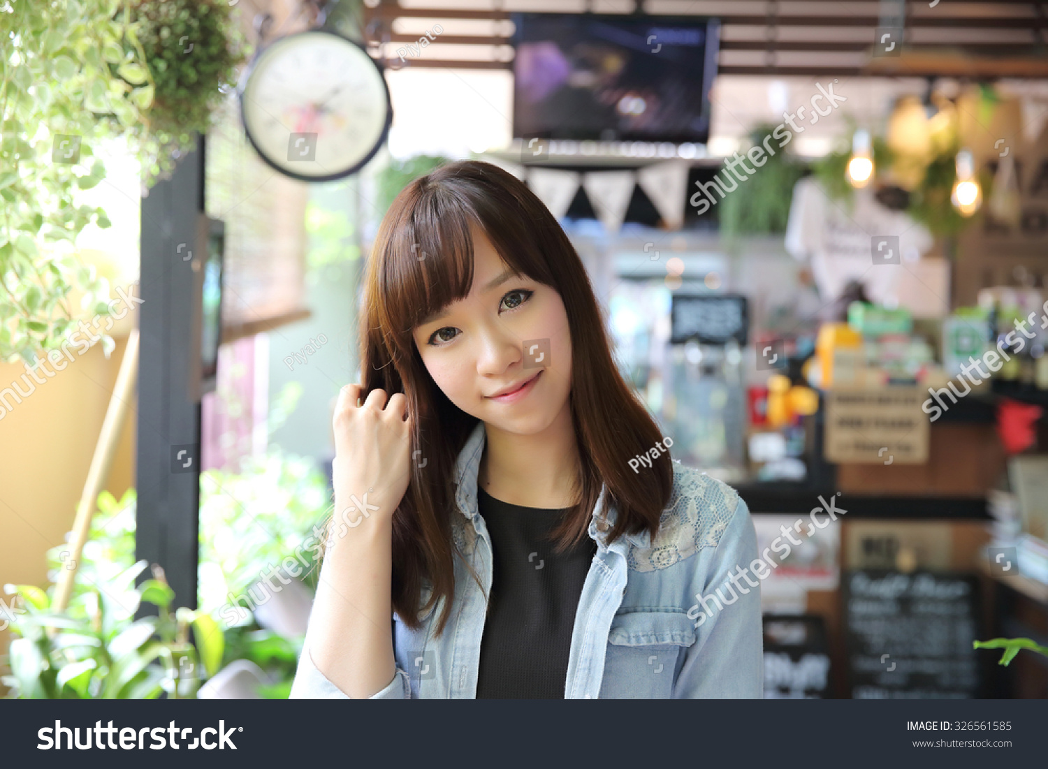 Asian Girl Coffee Shop Stock Photo 326561585 | Shutterstock