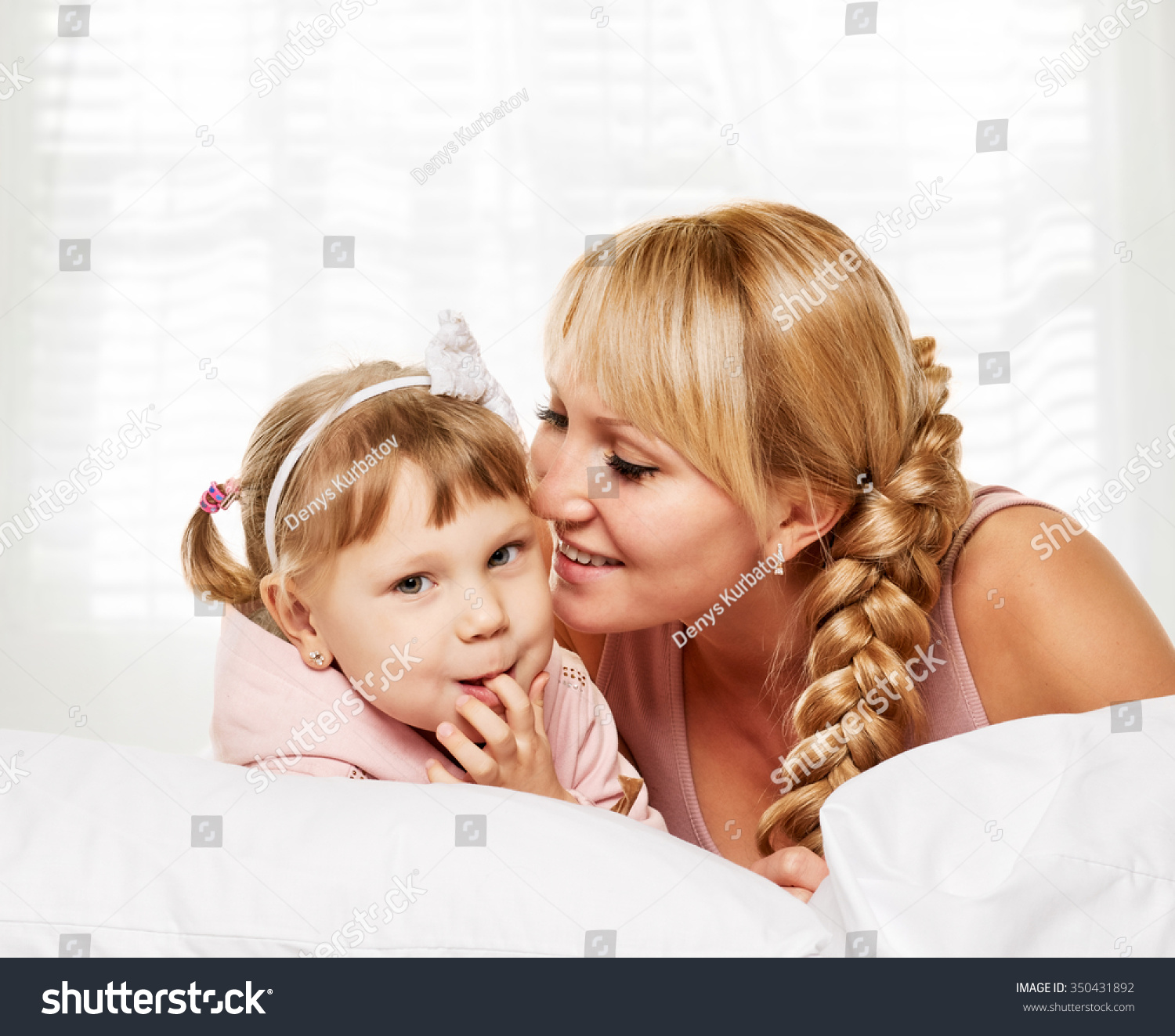 Young Mother Hugging Her Daughter On库存照片350431892 Shutterstock