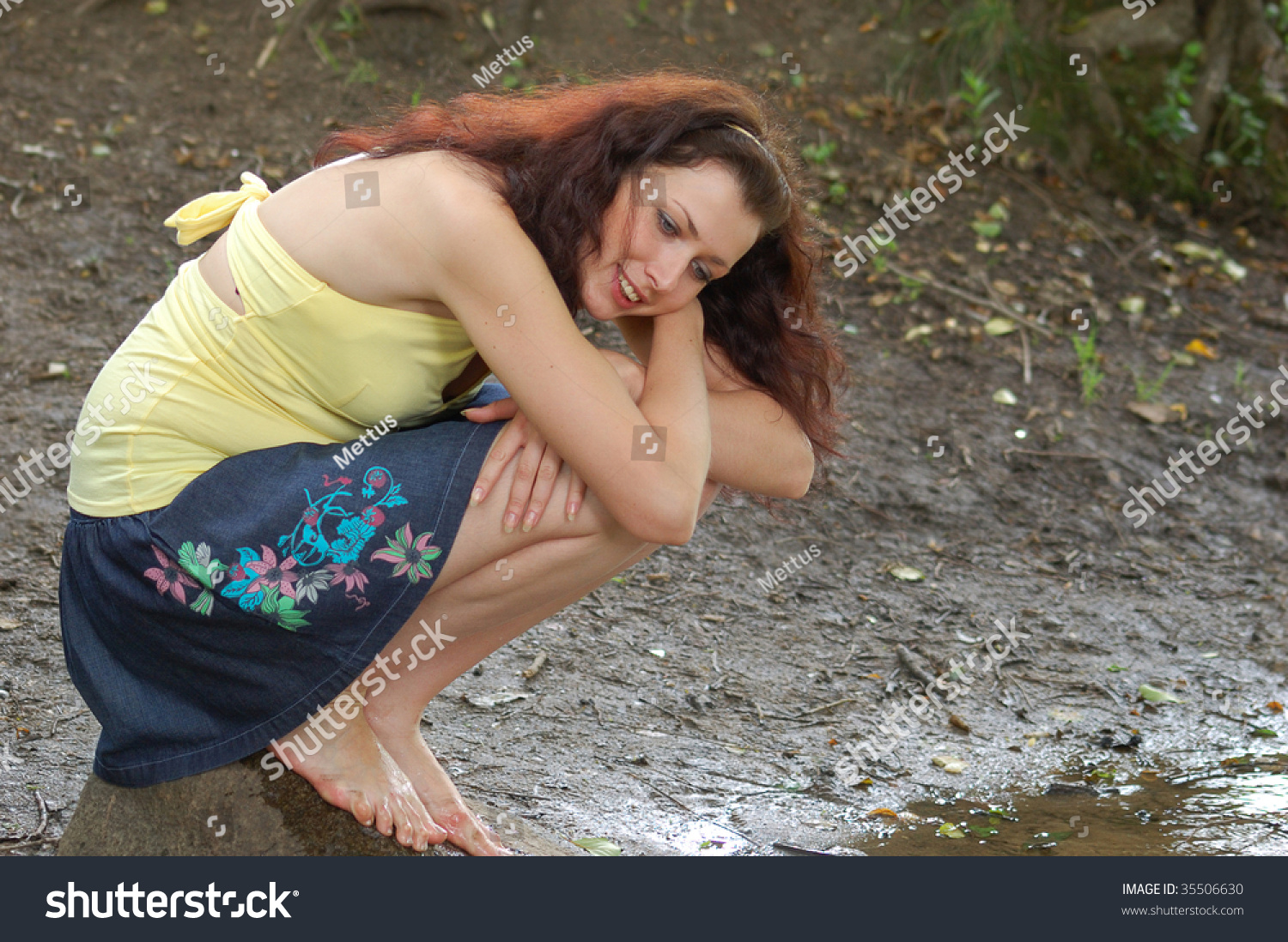 https://image.shutterstock.com/shutterstock/photos/35506630/display_1500/stock-photo-pretty-brown-haired-typical-russian-girl-near-the-pond-35506630.jpg