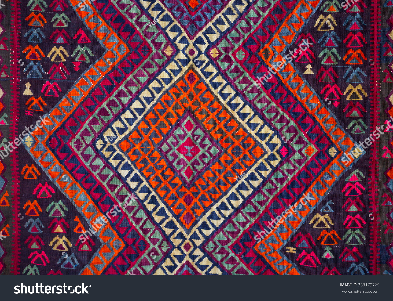 Текстиль с армянский орнаментом