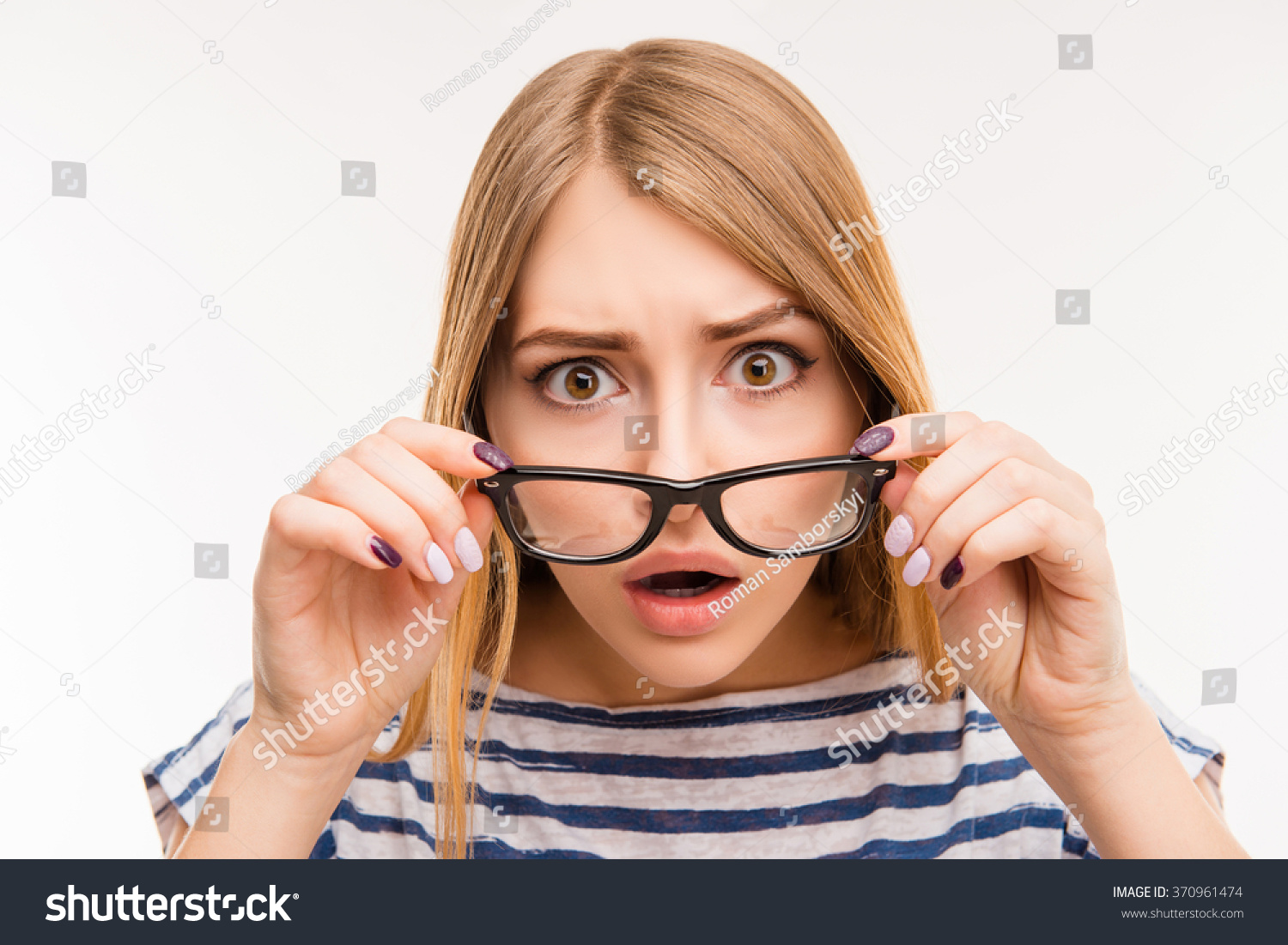 Surprised Girl Taking Off Her Glasses 스톡 사진 370961474 Shutterstock