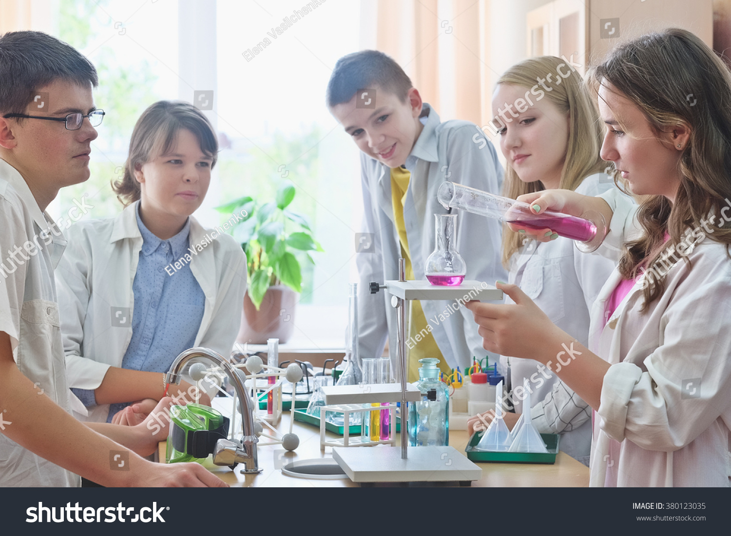 Schoolchildren Science Class Stock Photo 380123035 | Shutterstock