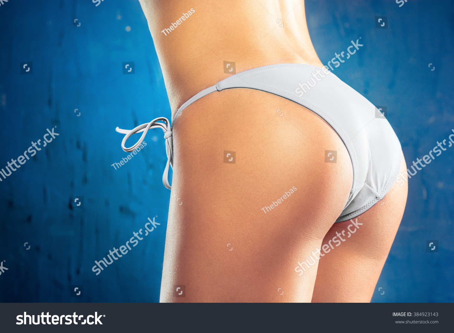 Girls Ass In Bikini