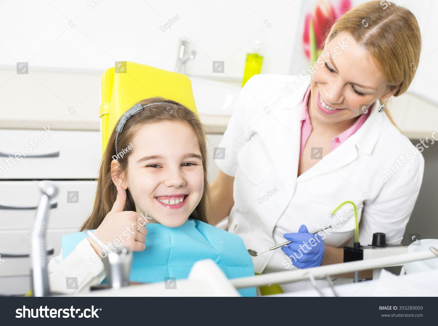 Детская стоматология отзывы о врачах. Стоматология дети. Детский стоматолог. Ребенок у стоматолога. Детский прием у стоматолога.
