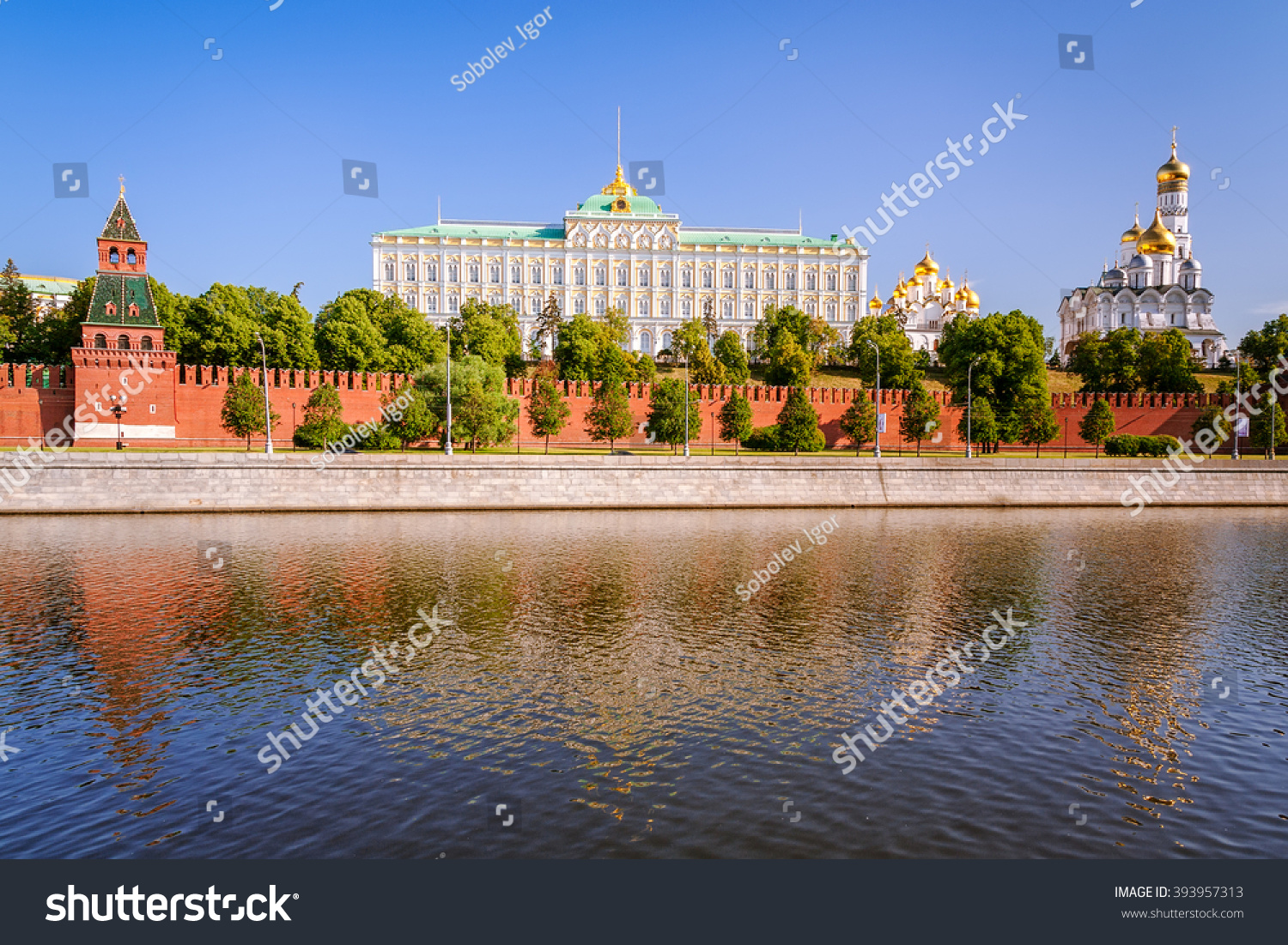 Индекс москва кремль. Гранд Кремлин. Кремлевский дворец Москва. Московский Кремль панорама. Проблемы Московского Кремля.