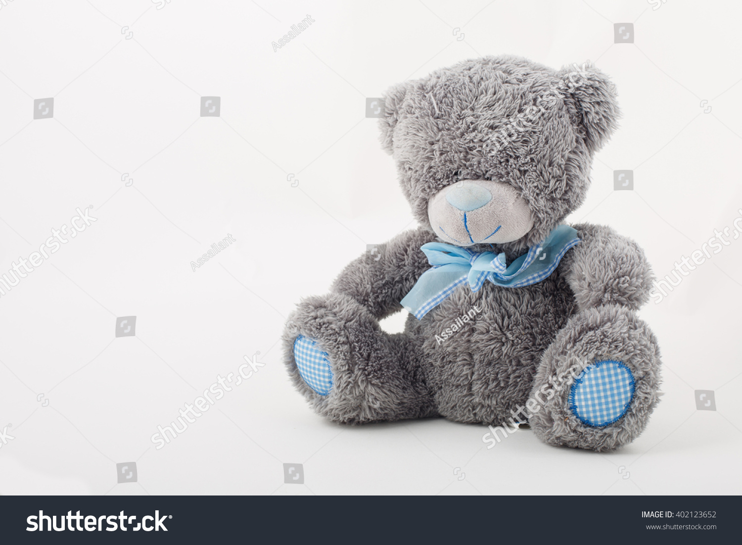 gray teddy bears