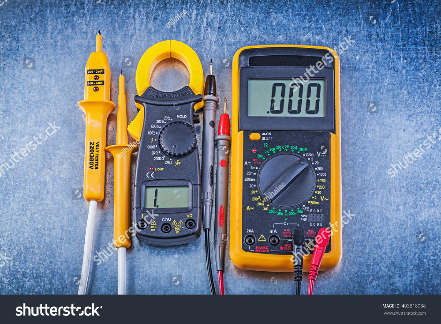 digital ammeter