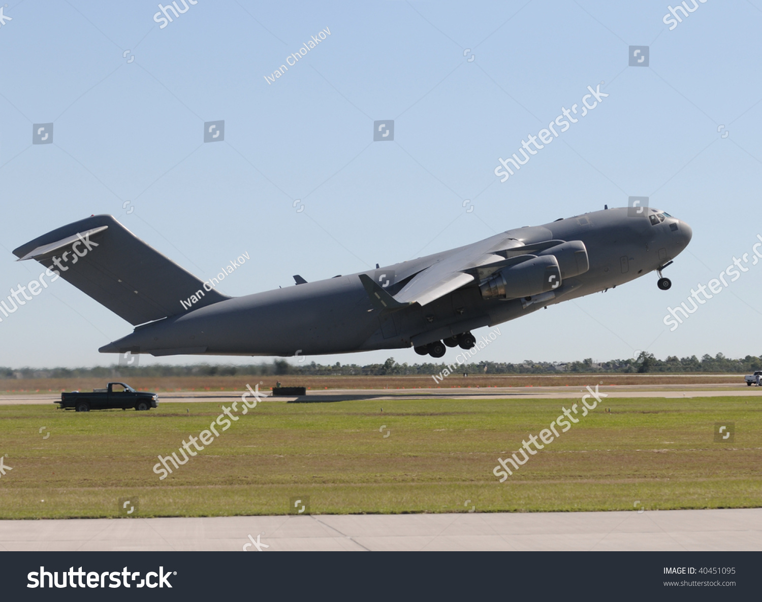 Us Air Force Military Cargo Airplane Stock Photo 40451095 | Shutterstock