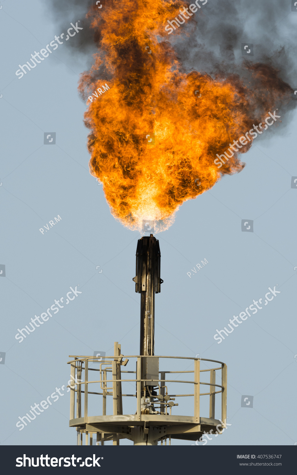 Refinery Flare Flaring Dangerous Gas Oilfield Stock Photo 407536747 ...