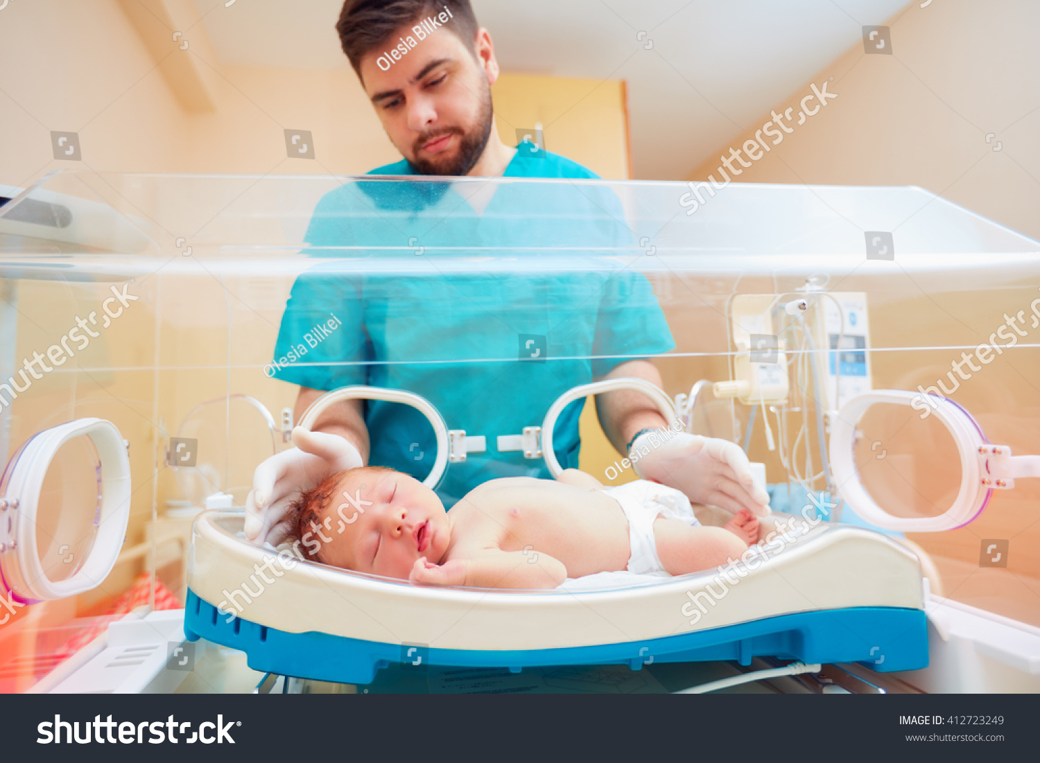 Medical Staff Taking Care Newborn Baby Stock Photo 412723249 | Shutterstock