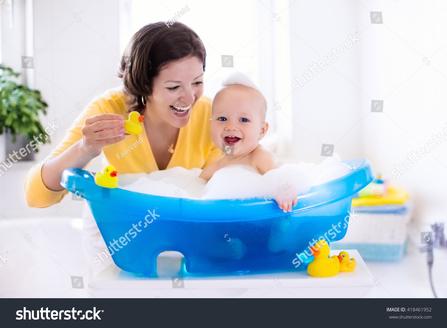 Happy Baby Taking Bath Playing Foam Stock Photo 418461952 | Shutterstock