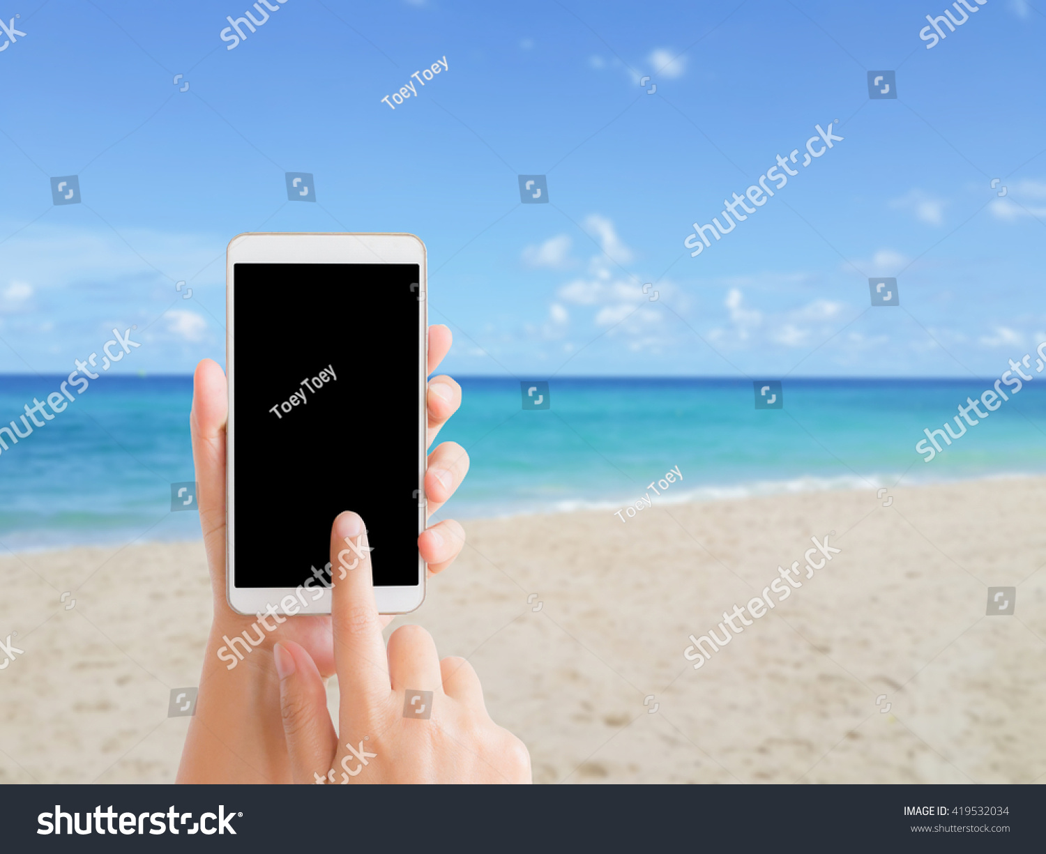 4,977 Phone On Table At Beach Images, Stock Photos & Vectors | Shutterstock