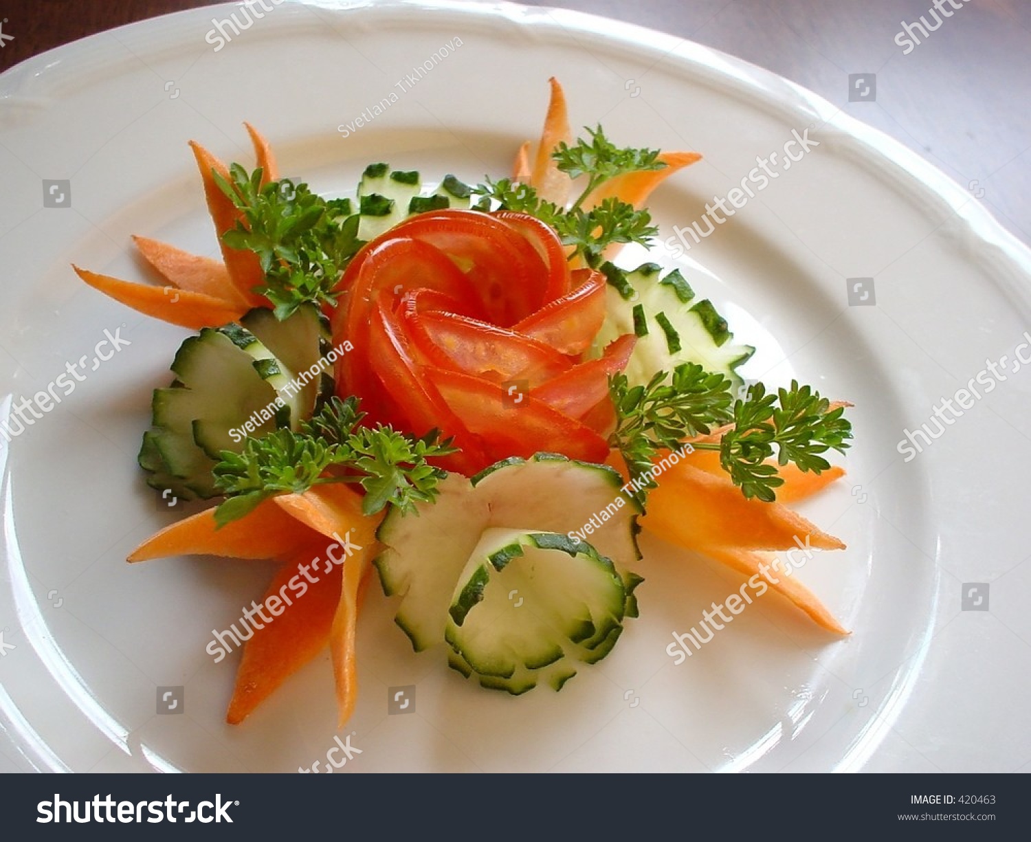 Нарезка из овощей в виде повара
