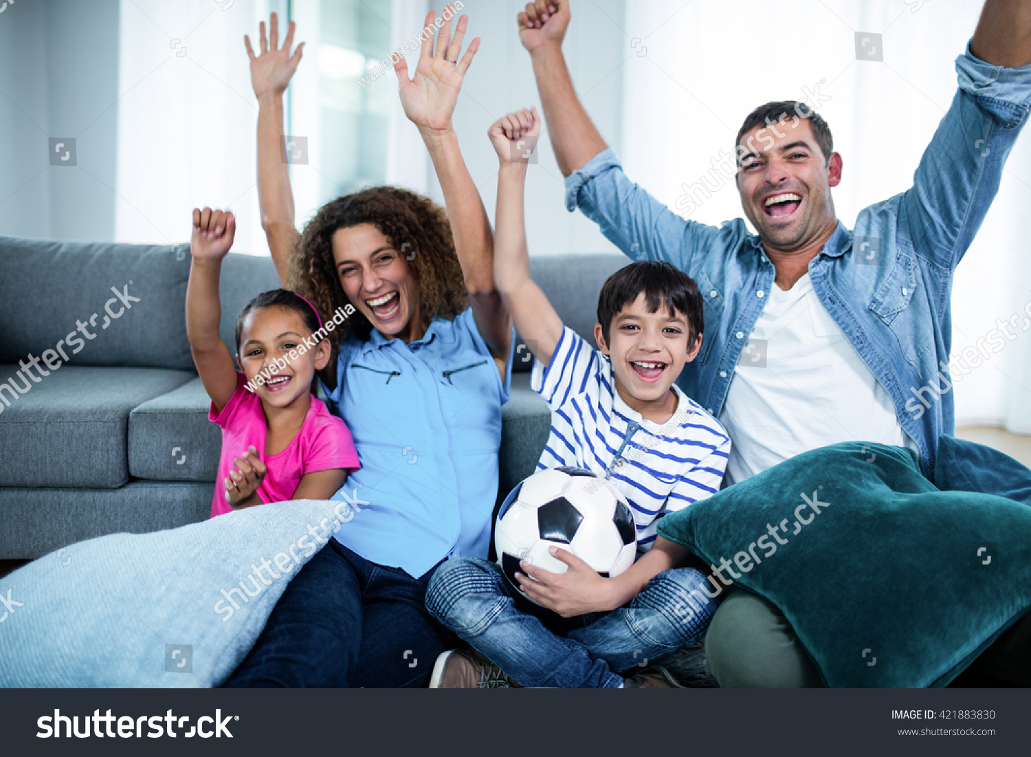 3,552 Football Watching Family Match Images, Stock Photos & Vectors ...