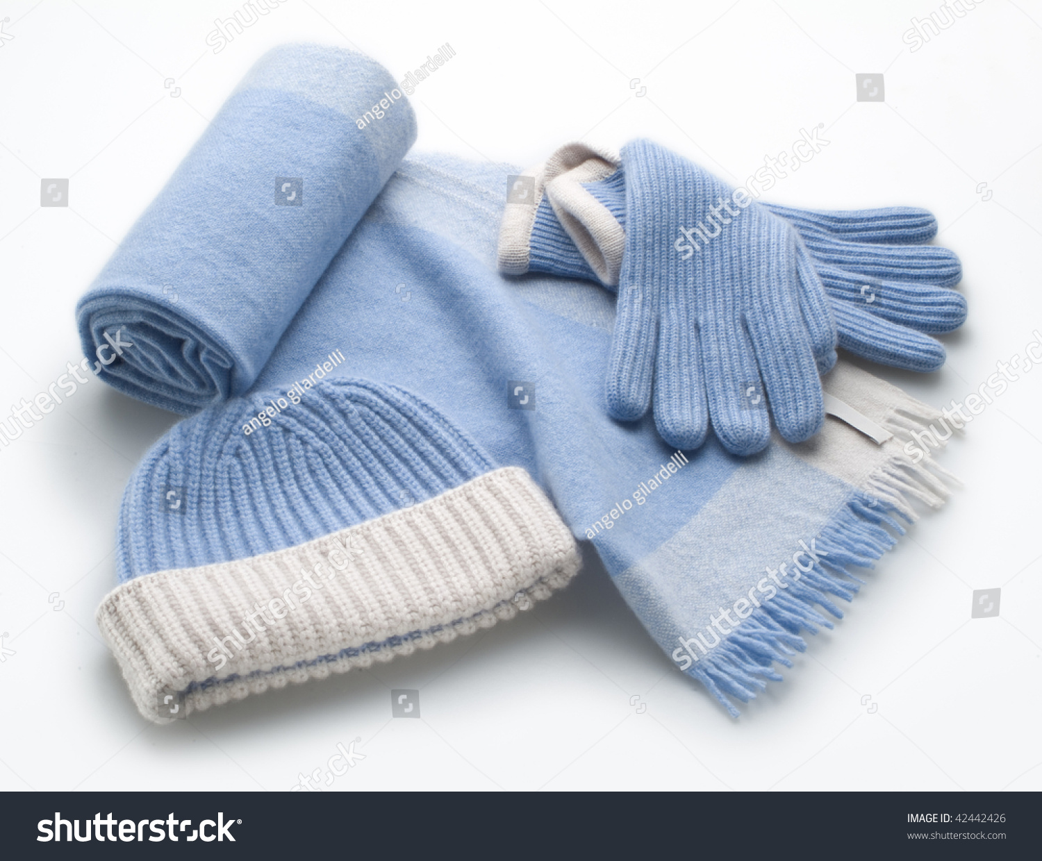 warm wear gloves