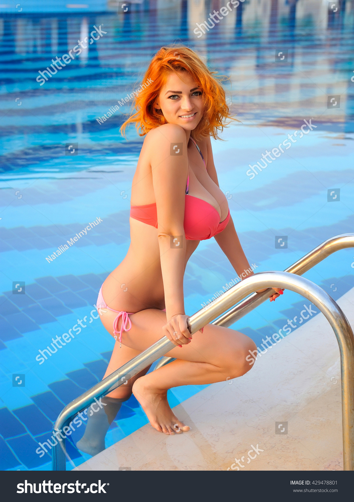 Redhead Bikini Pics