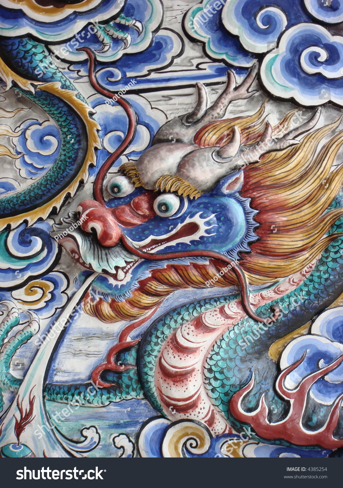 Typical Chinese Temples Wall Painting Dragon Stock Photo 4385254 ...