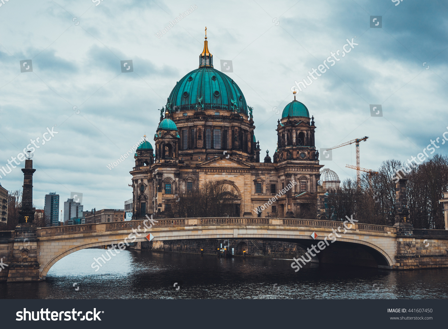 Берлинский кафедральный собор мост